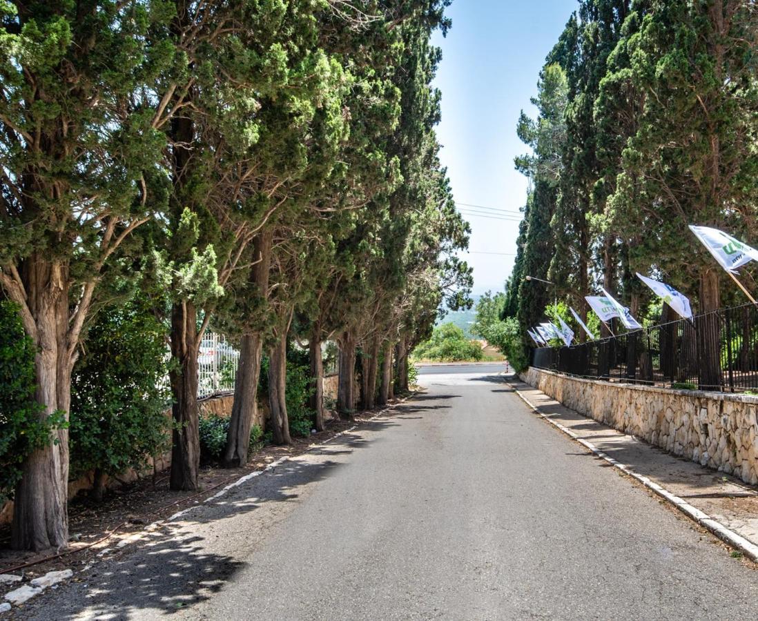 Eden Inn Zichron Ja’akow Kültér fotó