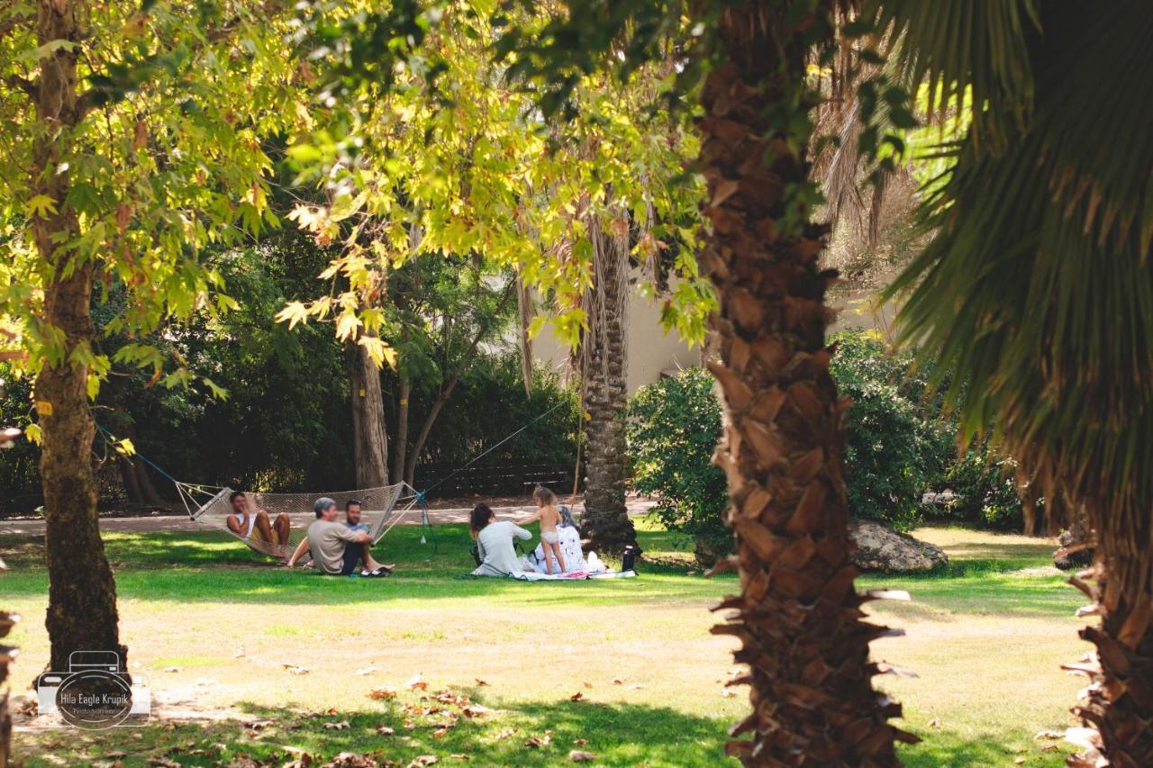 Eden Inn Zichron Ja’akow Kültér fotó