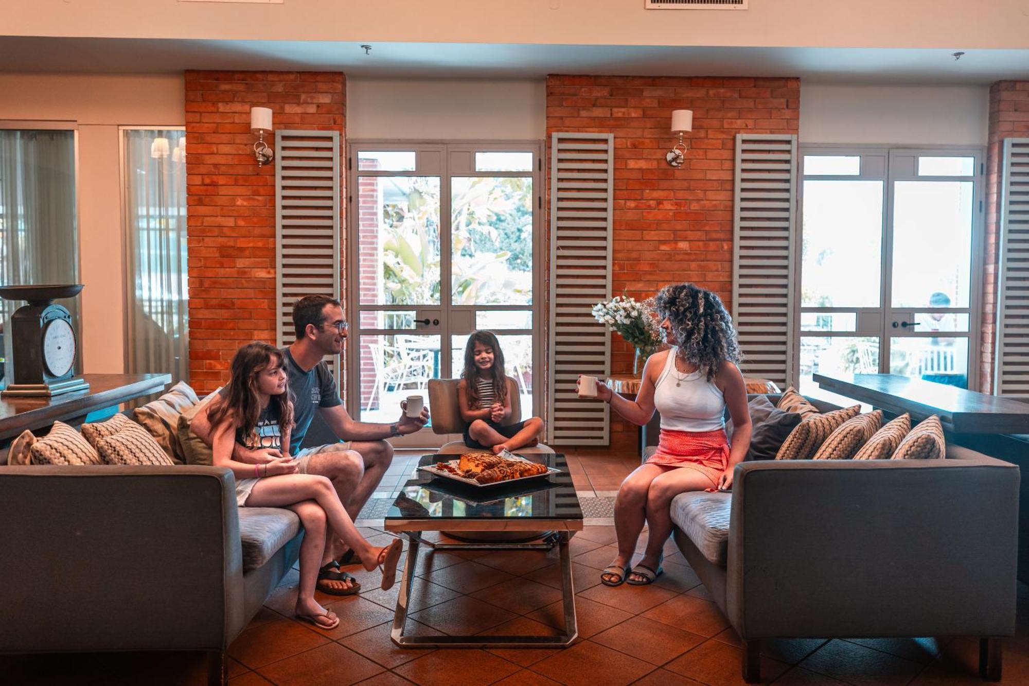 Eden Inn Zichron Ja’akow Kültér fotó