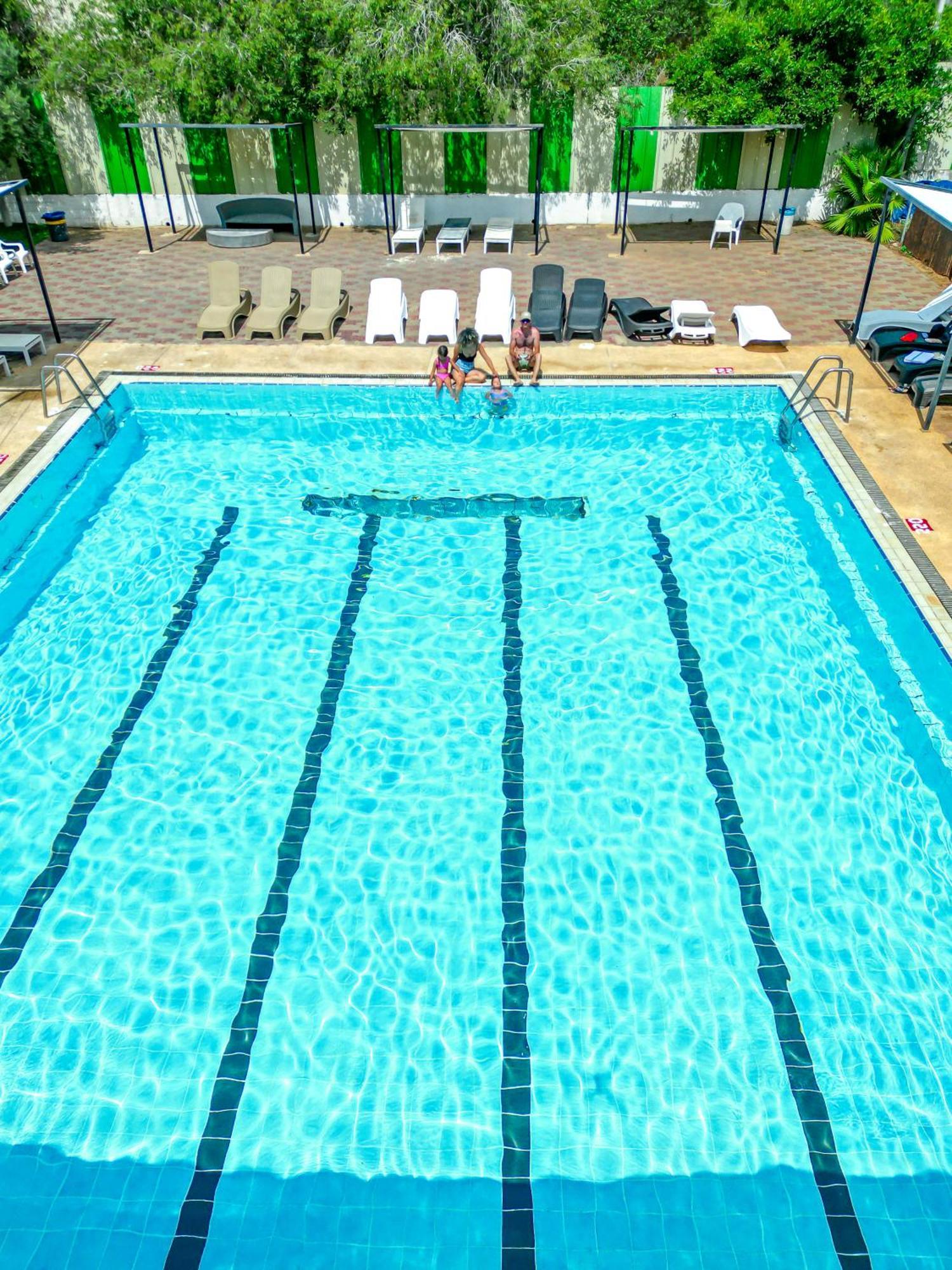 Eden Inn Zichron Ja’akow Kültér fotó