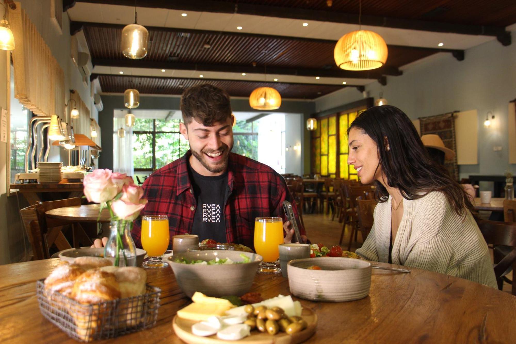 Eden Inn Zichron Ja’akow Kültér fotó